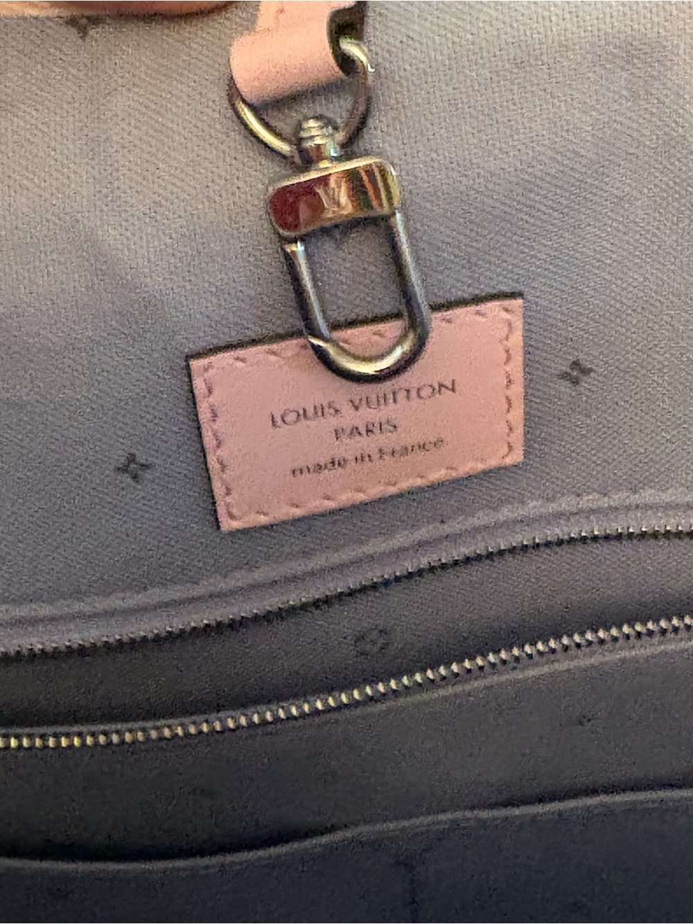 Limited Edition Louis Vuitton Escale OnTheGo GM Tote - Picture 12 of 16